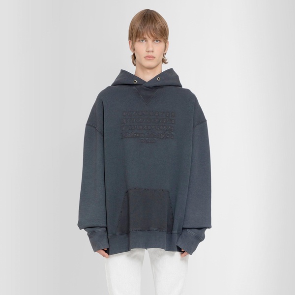 number logo oversized hodie