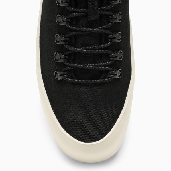 Roa Canvas Medium Lace-Up