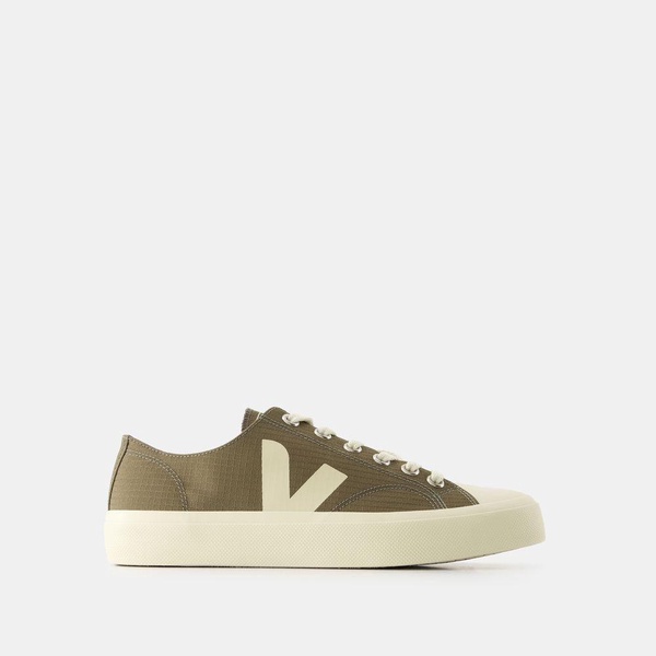 Veja Wata Ii Low Sneakers