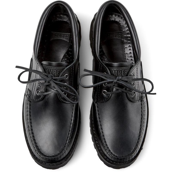 Black boat shoe for men