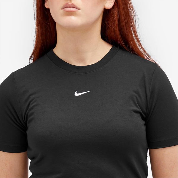 Nike Essential Slim Crop Swoosh T-Shirt