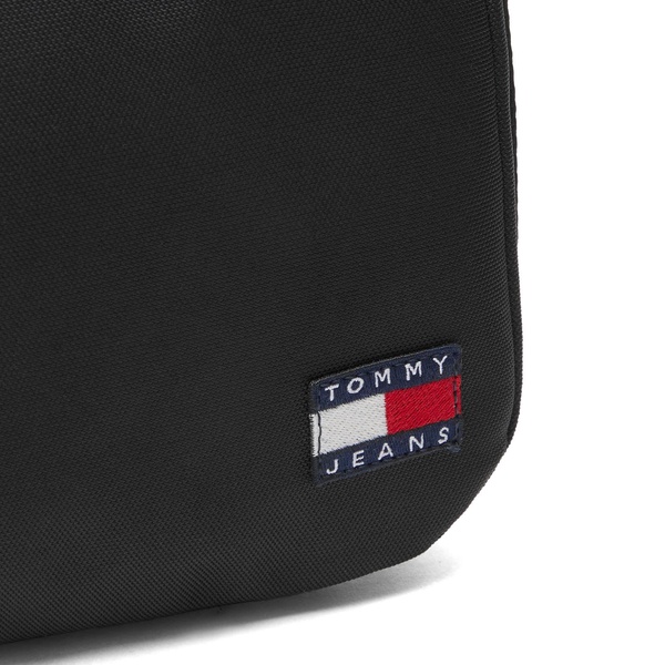 Tommy Jeans Essential Daily Shoulder Bag