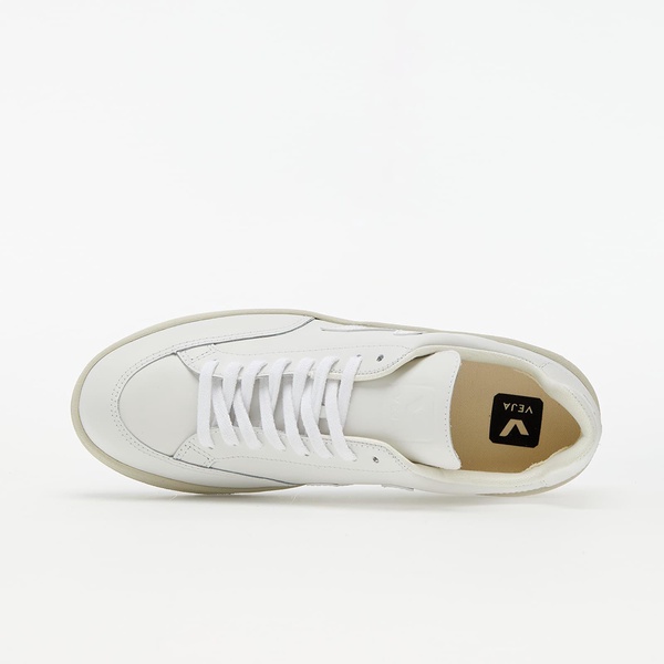 Veja V-12 Leather