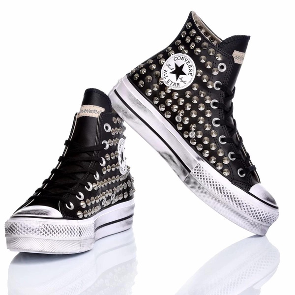 Converse Platform Leather Studs