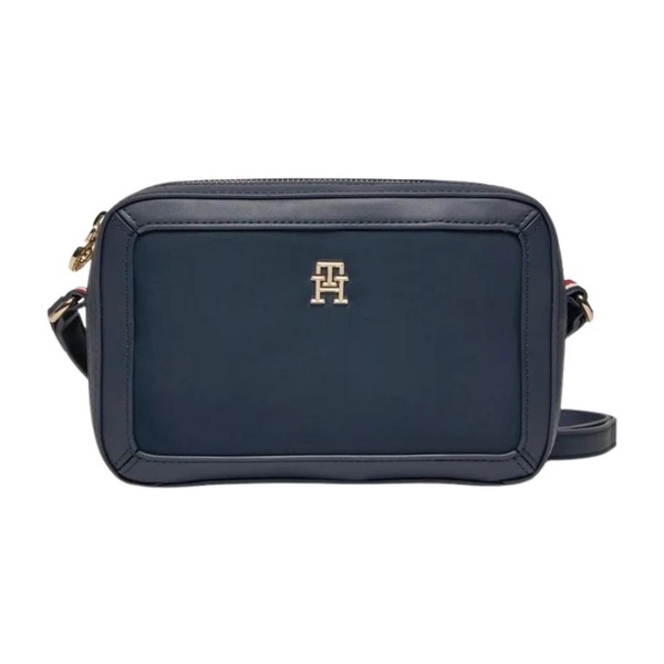 Stylish Shoulder Bag with Zipper Closure