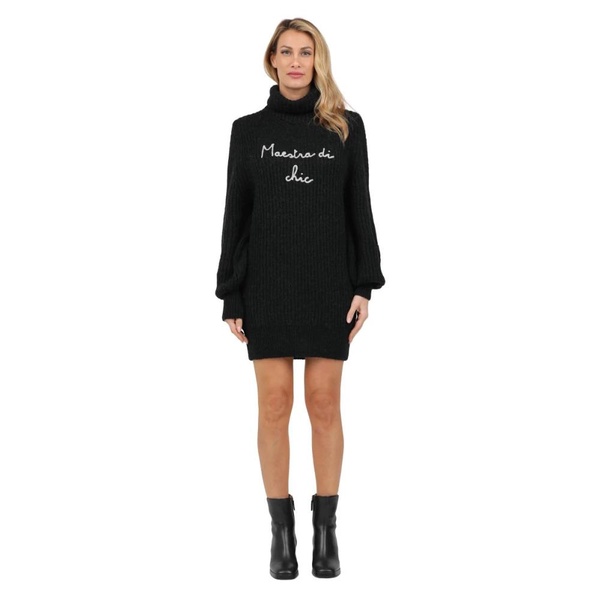 Long Sleeve Turtleneck with Front Embroidery