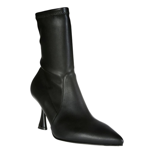 Chic Heeled Boot