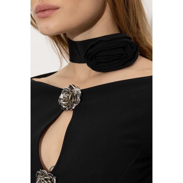 Rose choker