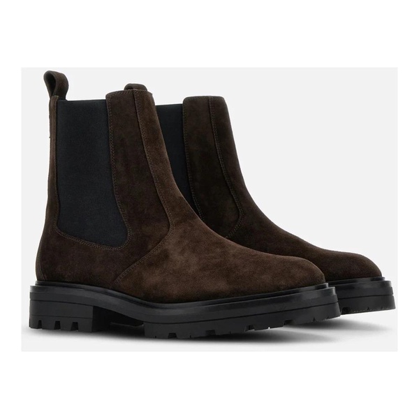 Contemporary Chelsea Ankle Boots