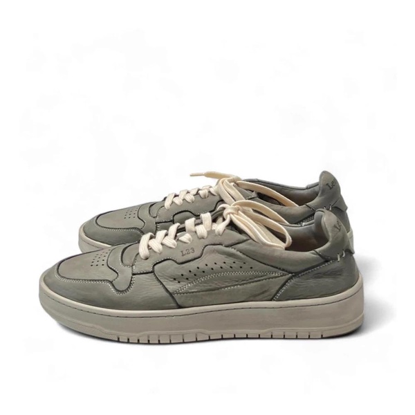 Grey Hirschleder Sneaker Stylish Model