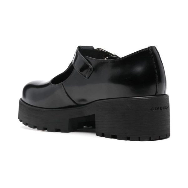 Black Flat Shoes with Buckle Detailing