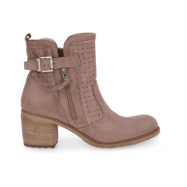 Stylish Heeled Boots