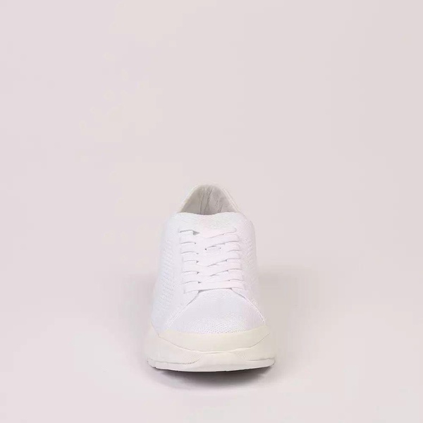 Ultra-Chic Bolt Sneakers in Crisp White