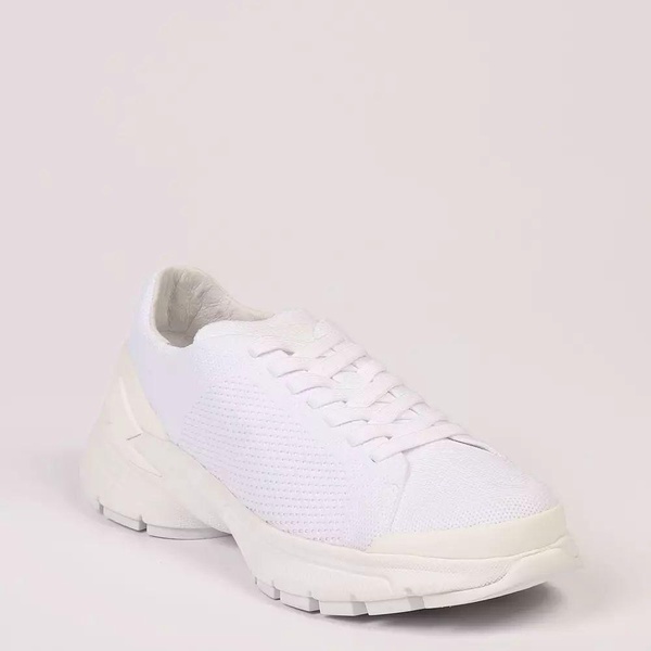 Ultra-Chic Bolt Sneakers in Crisp White