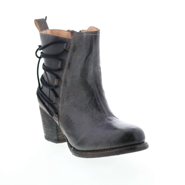 blaire graphito boots in black