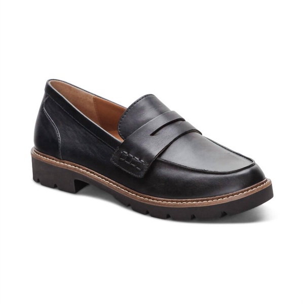 collette loafer in black