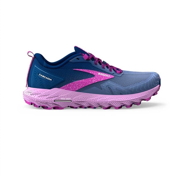 women's cascadia 17 trail running shoes in navy/purple/violet