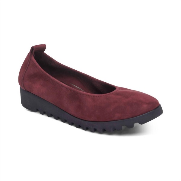 women's brianna slip-on ballet flat in burgendy