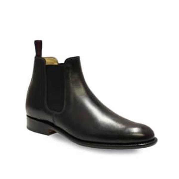 Chelsea Bucharest Black Chelsea boots in veal leather