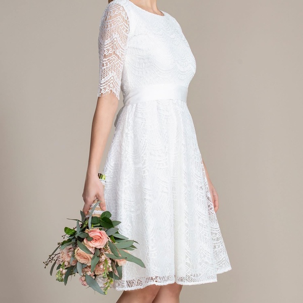 Evie Lace Wedding Dress In Ivory Lace