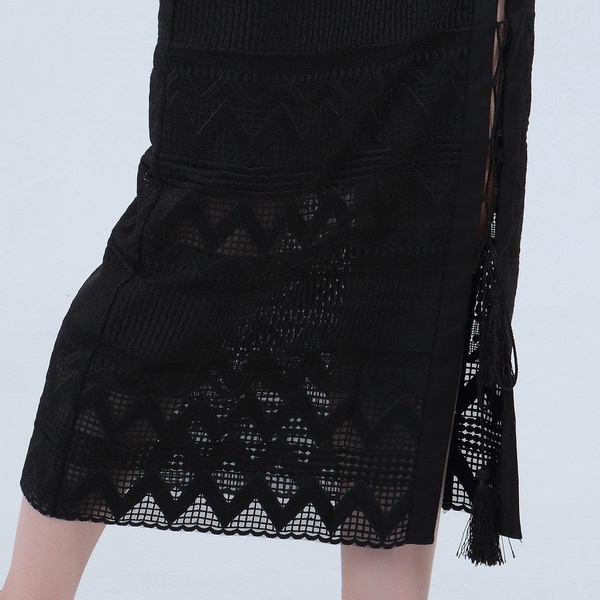 Geometrical Lace Midi Skirt - Black