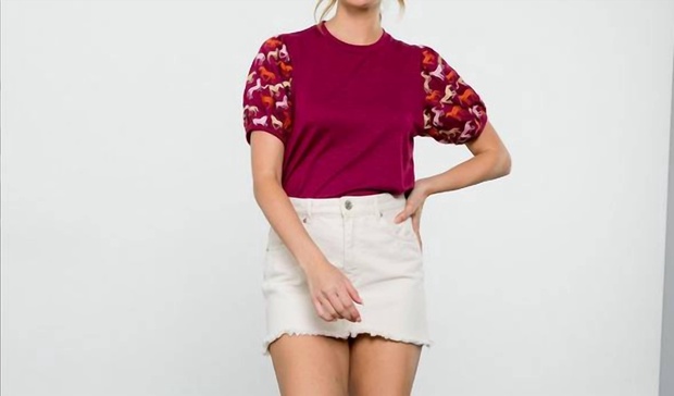 embroidered horse print top in burgundy