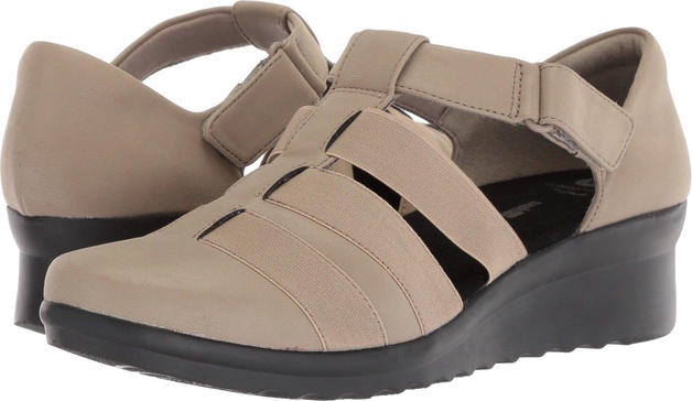 Clarks Unisex-Adult Caddell Shine Sandal