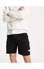 New Look slim fit cargo shorts in black