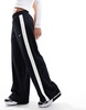 Nike Streetwear straight leg woven cargo pants in black