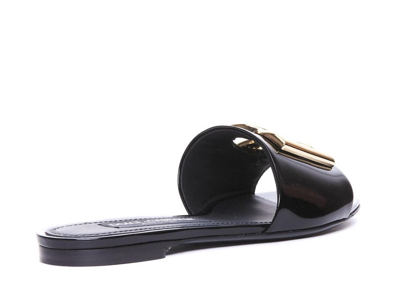 logo-plaque patent leather slides