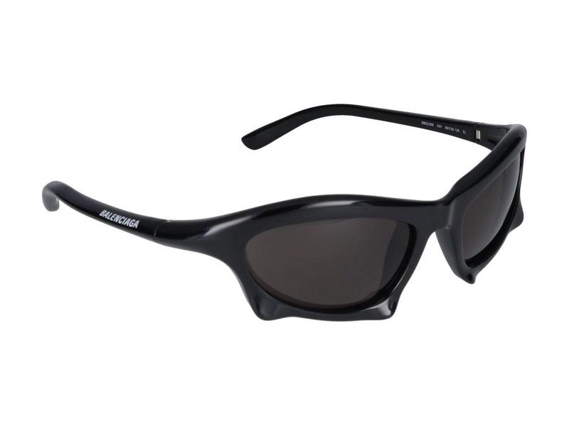 Bat Rectangle Sunglasses in Black