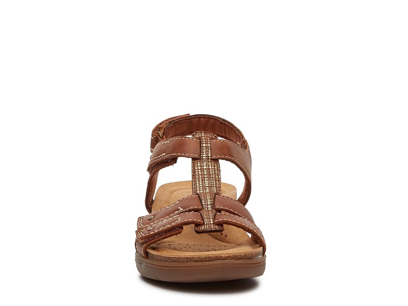 Clarks Women's April Cove Flat Sandal