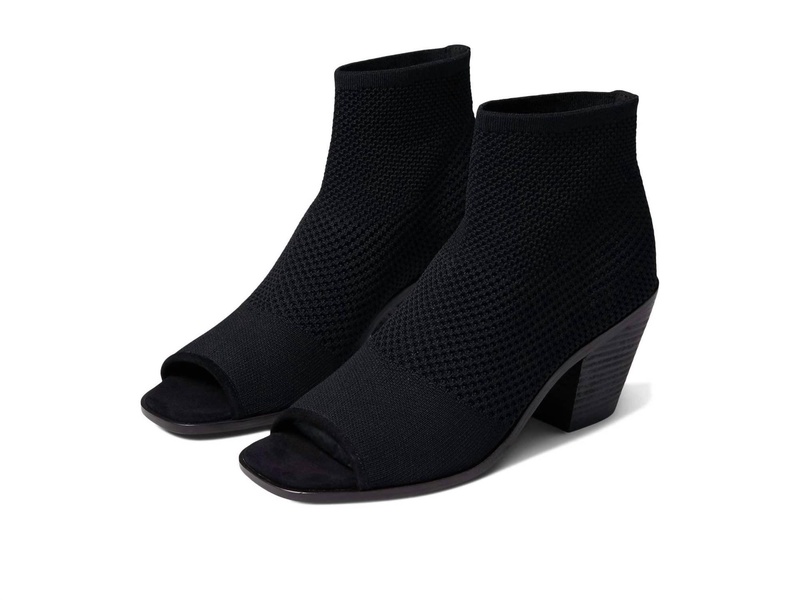 ark shoes in black stretch