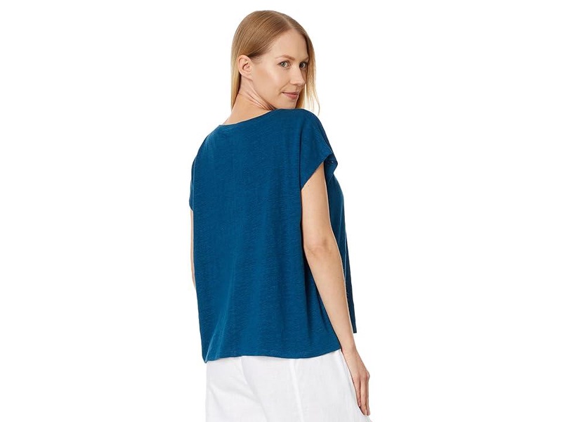 V Neck Square Tee