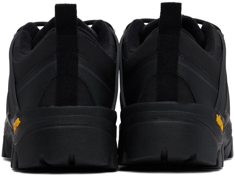 Black Flow Sneakers