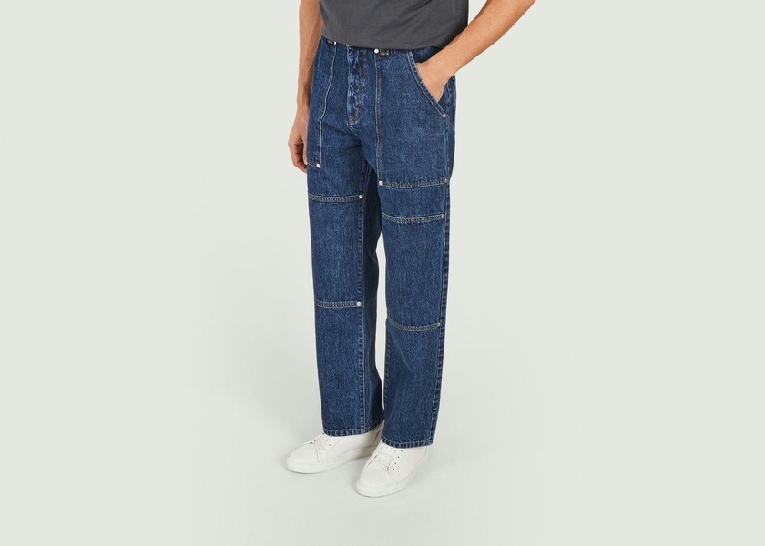 Jeans With Marked Seams Trace