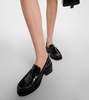 Logo loafer pumps