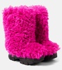 Bushy faux fur snow boots