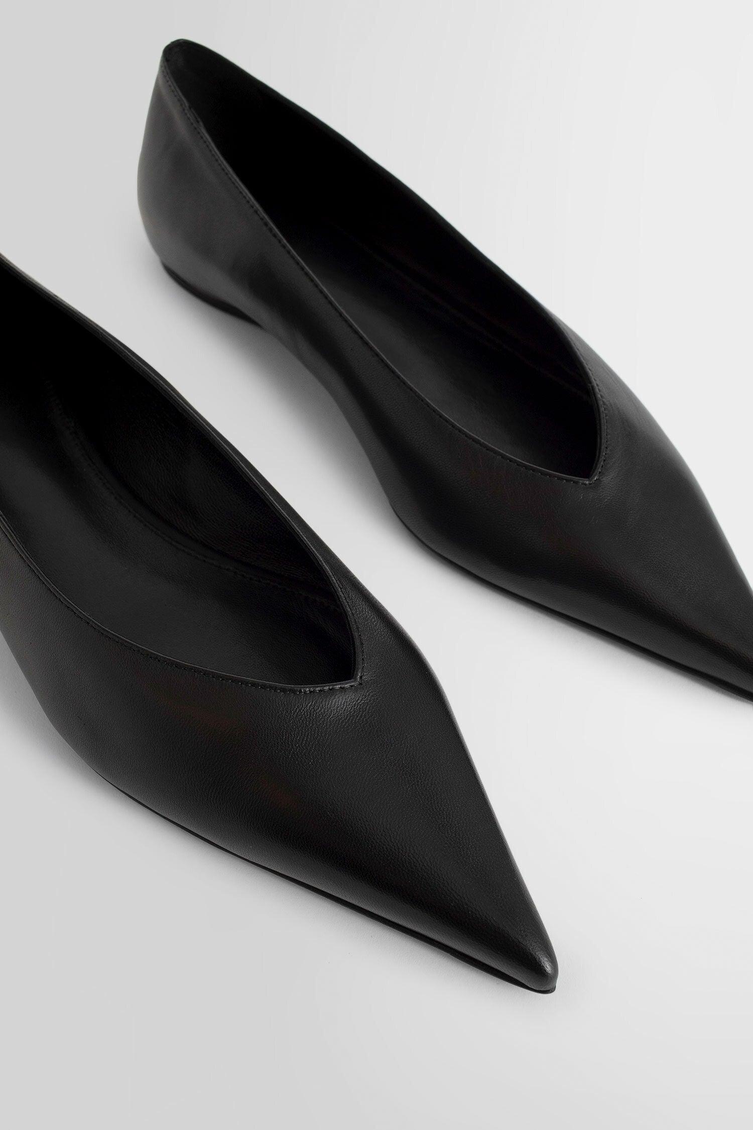 the asymmetric ballerina flats