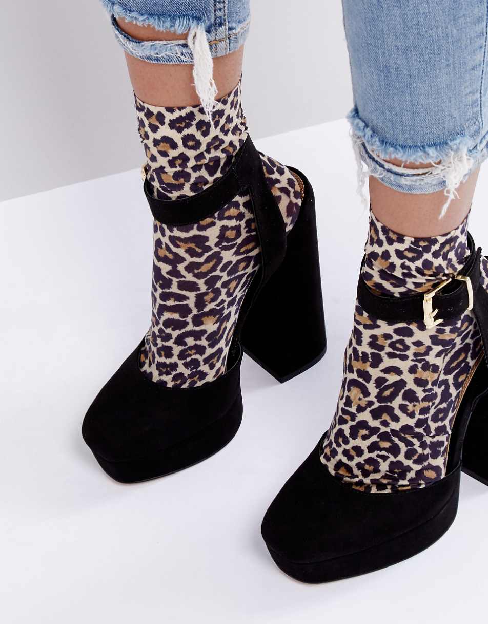 ASOS DESIGN leopard print ankle socks