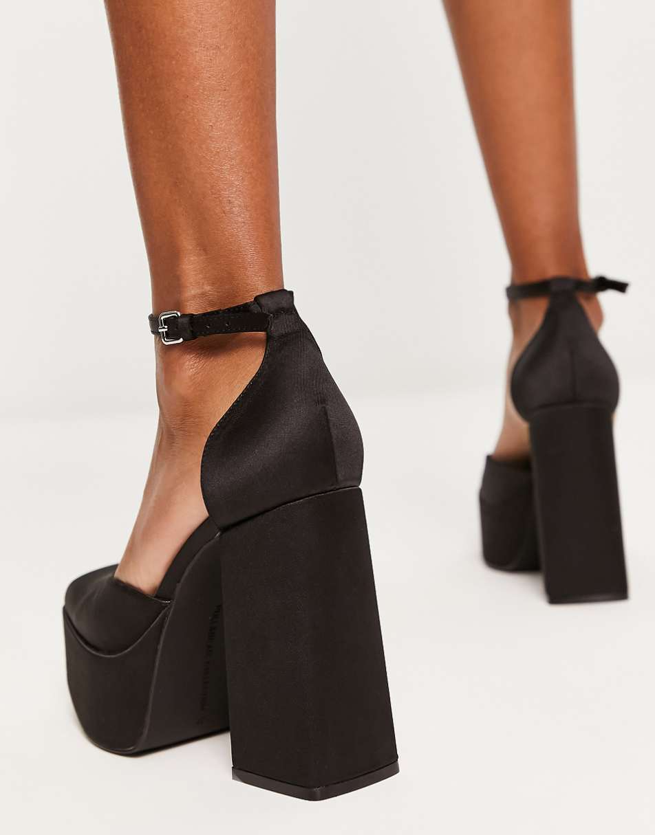 Pull&Bear square front platform heeled sandals in black