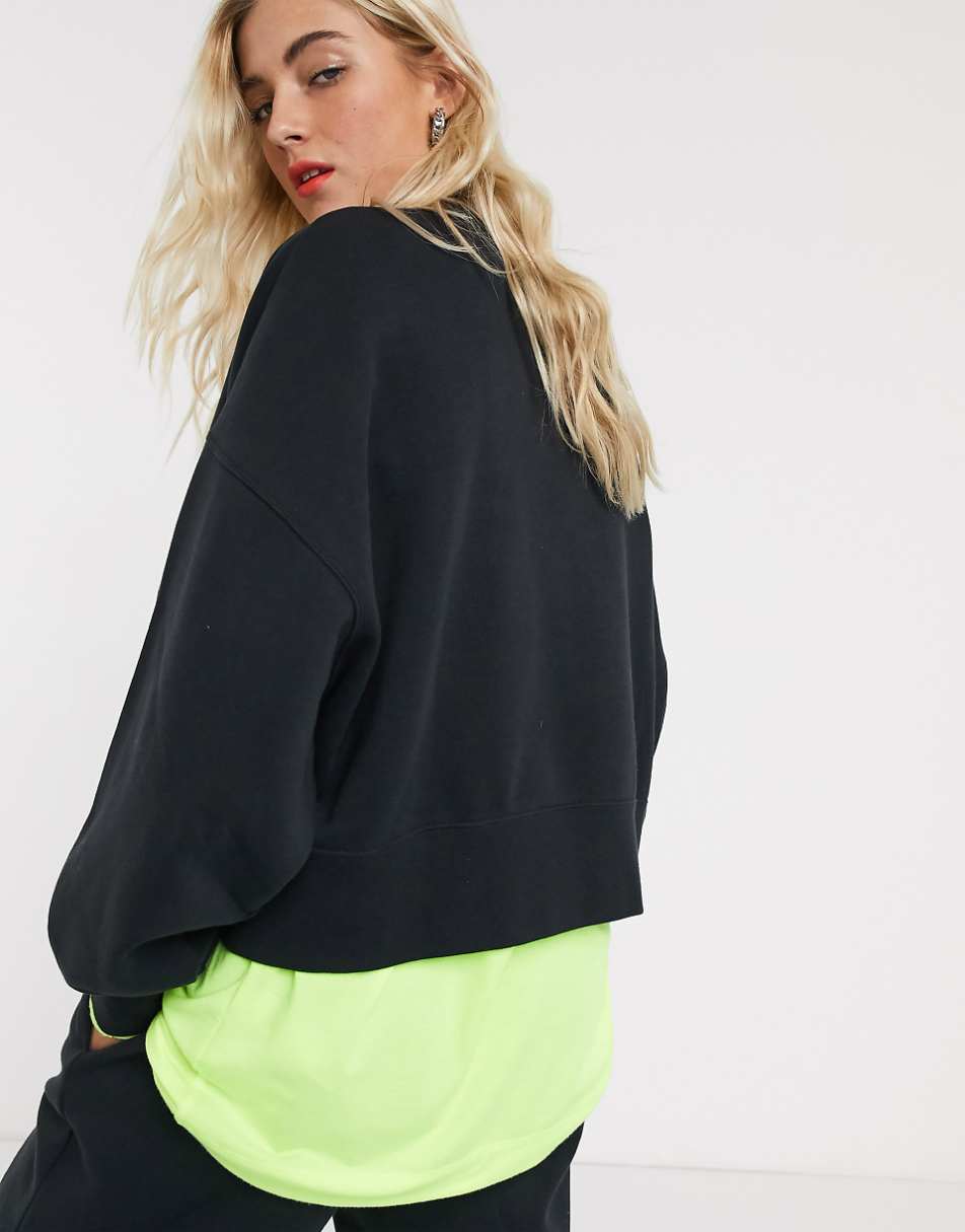 Nike Trend Fleece oversized cropped crew neck sweatshirt in black