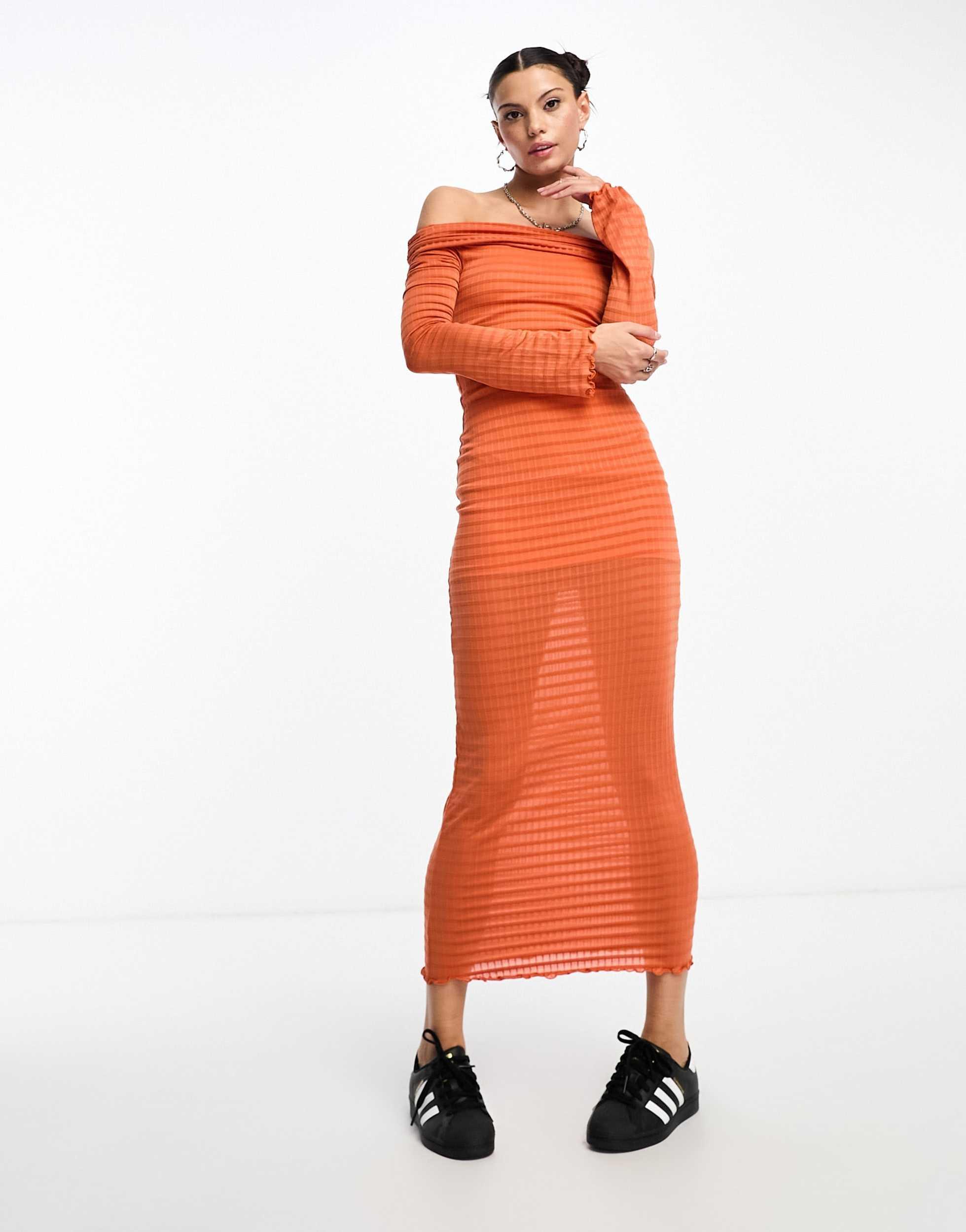 COLLUSION textured bardot maxi dress in orange