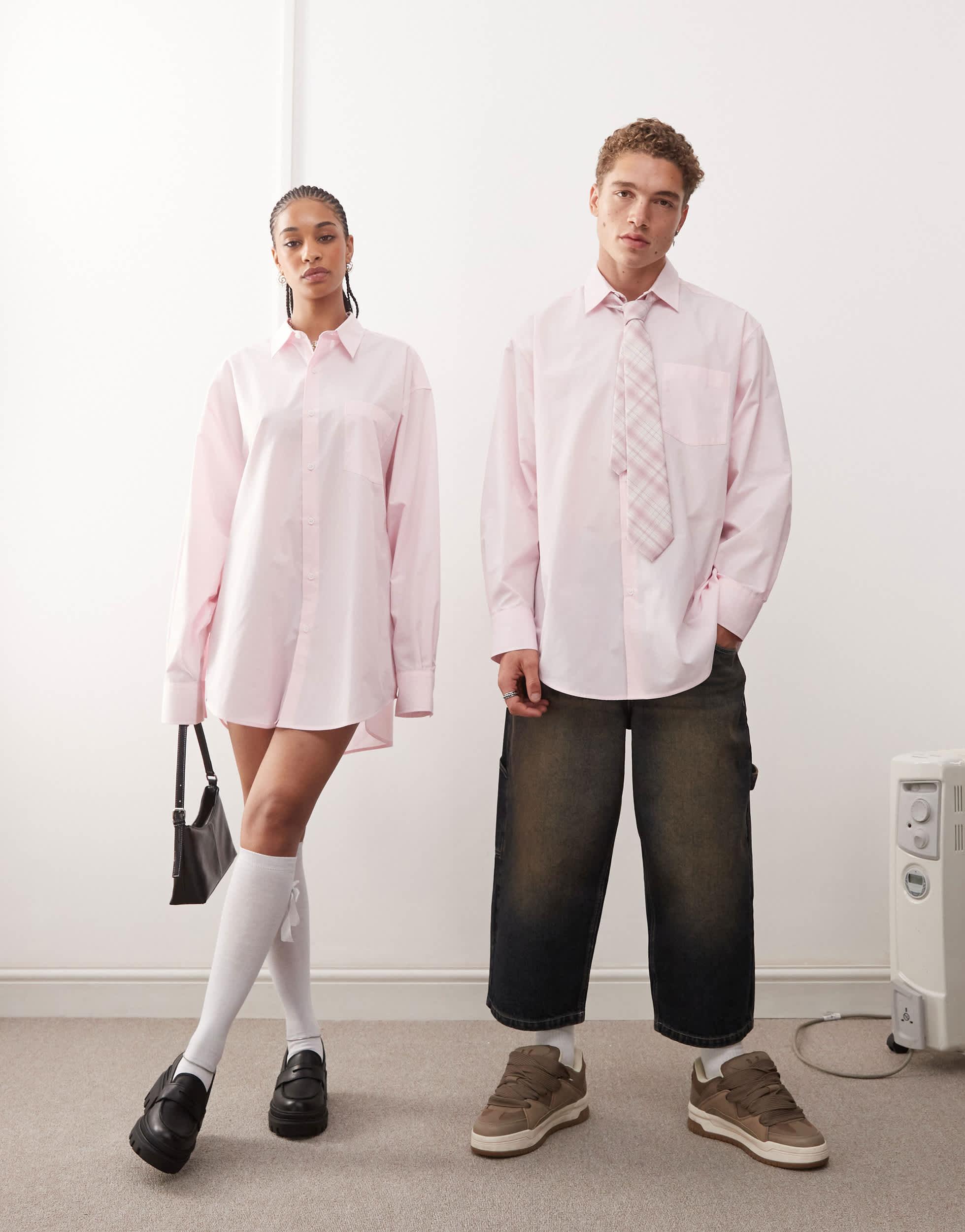 COLLUSION Unisex super oversized shirt in pink