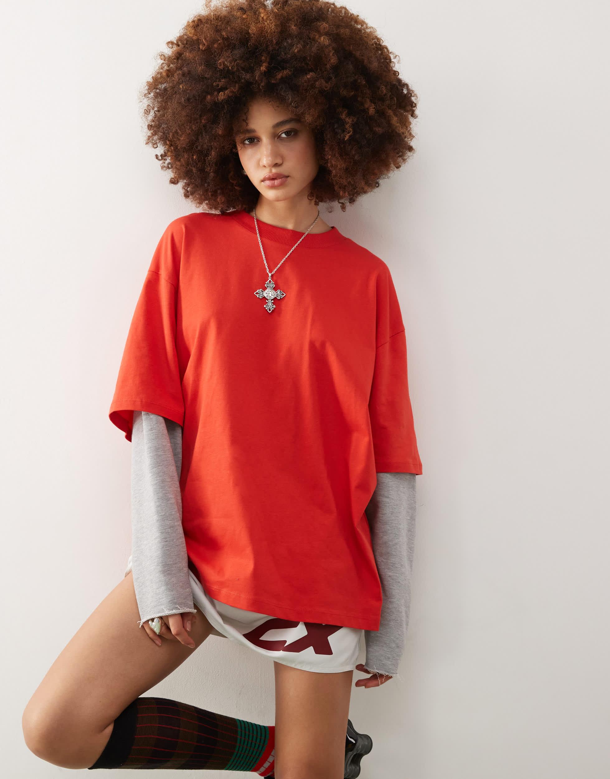 COLLUSION double layer sweat sleeve skate t-shirt in red