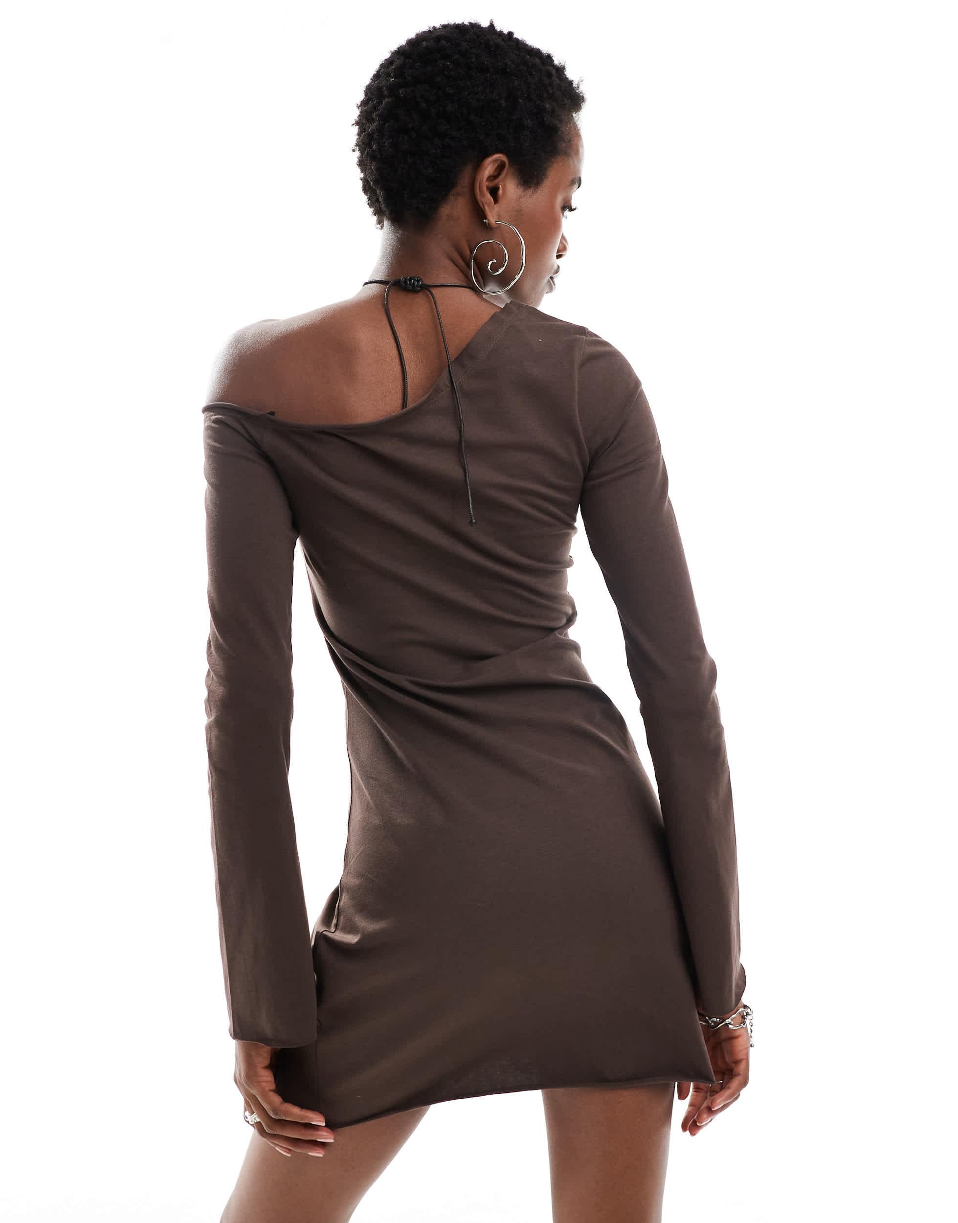 COLLUSION one-shoulder long sleeve mini dress in brown