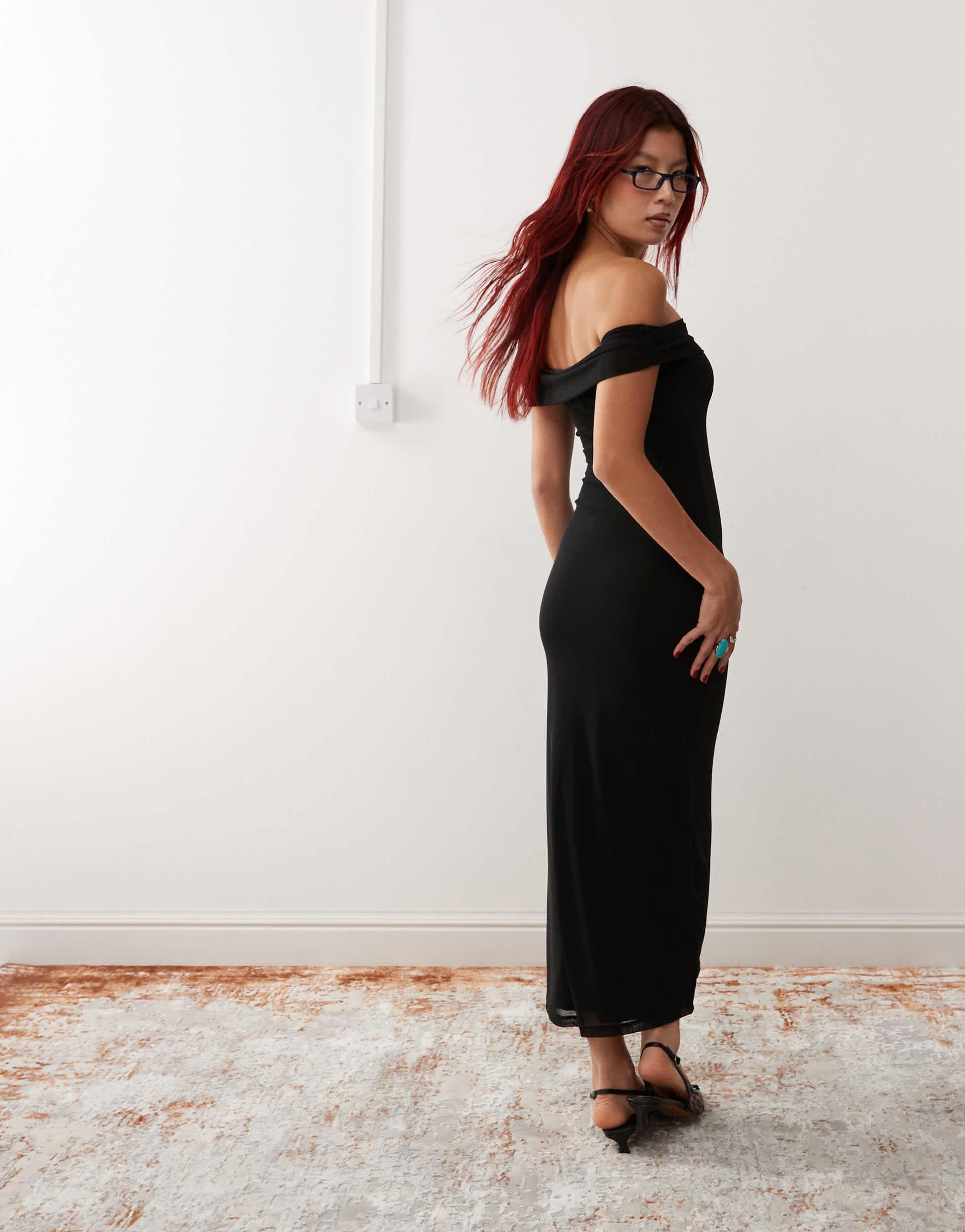 Motel tarna slinky mesh off-shoulder maxi dress in black