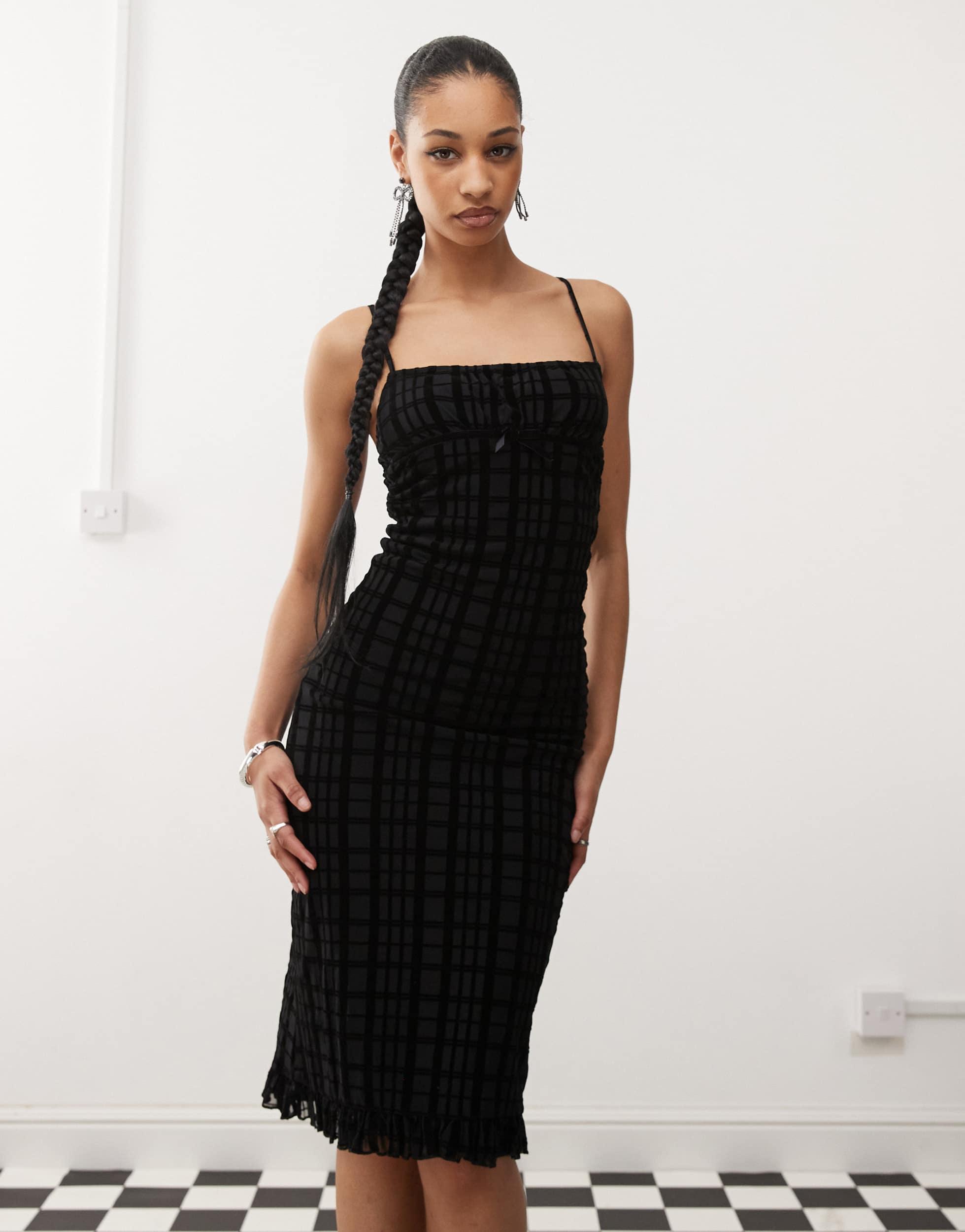 Motel nateda flocked plaid midi cami dress in black