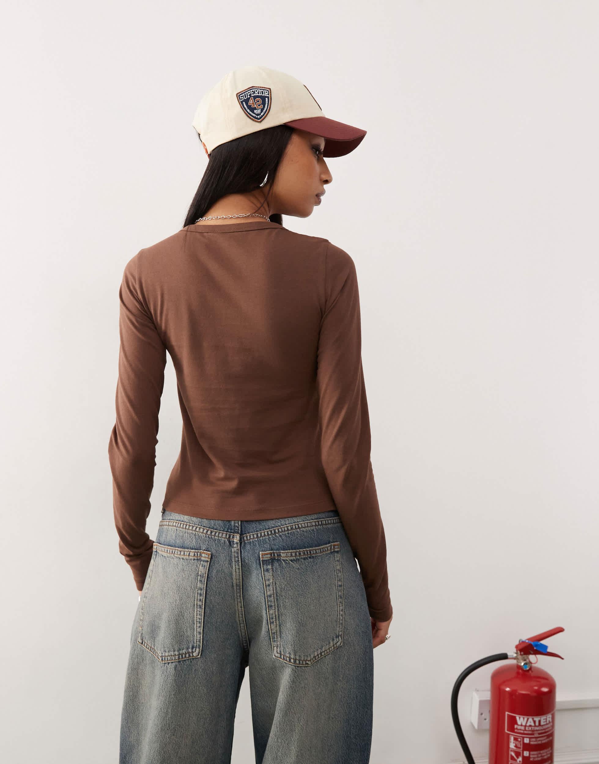 COLLUSION fitted long sleeve top in dark brown