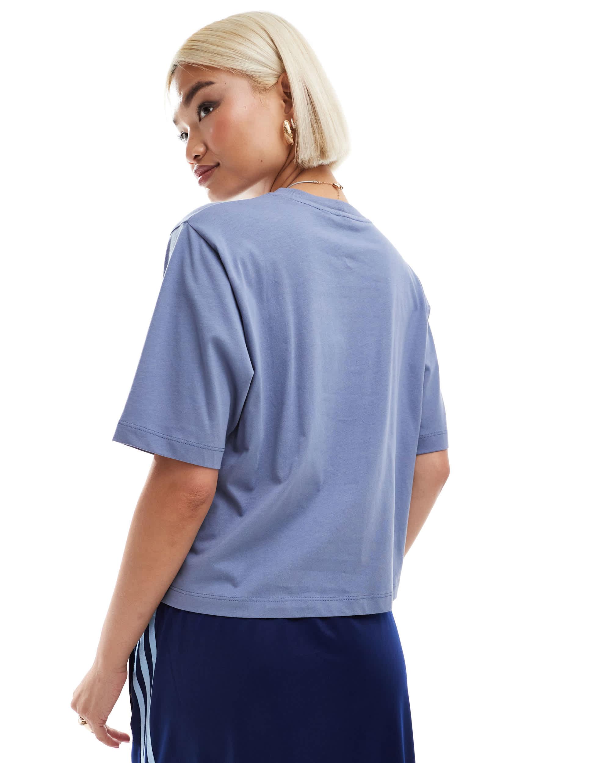 COLLUSION boxy graphic short sleeve t-shirt in blue